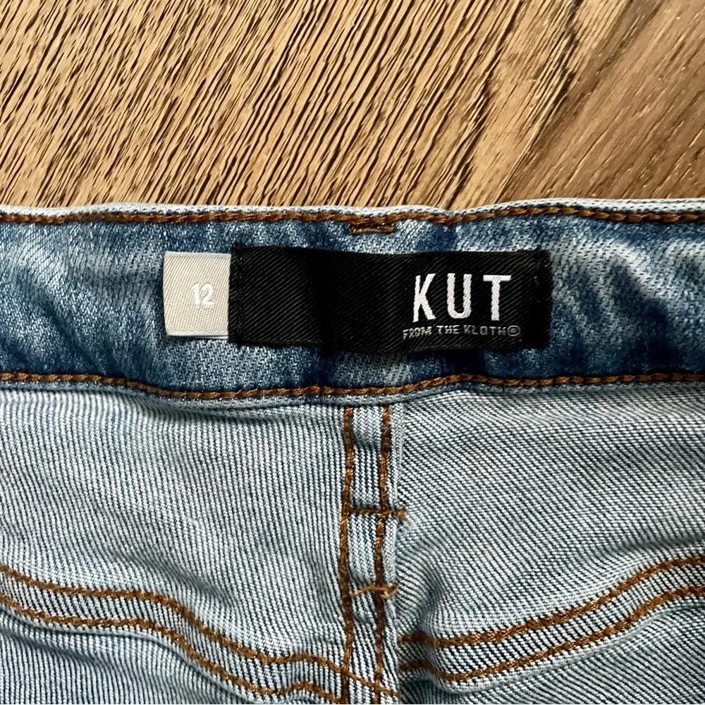 Kut From The Kloth High Rise Distressed Button Fly Jeans Blue 12 KP1392MA1 - Picture 2 of 12